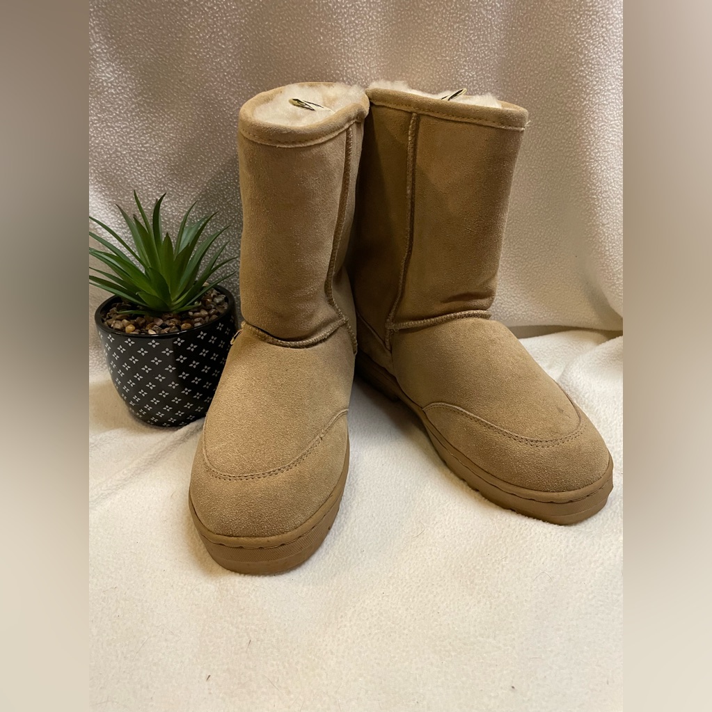 Stakeehum Boots